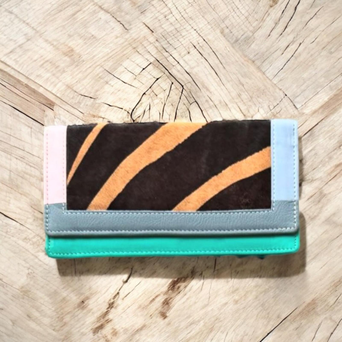 CARTERA PIEL Y PELO